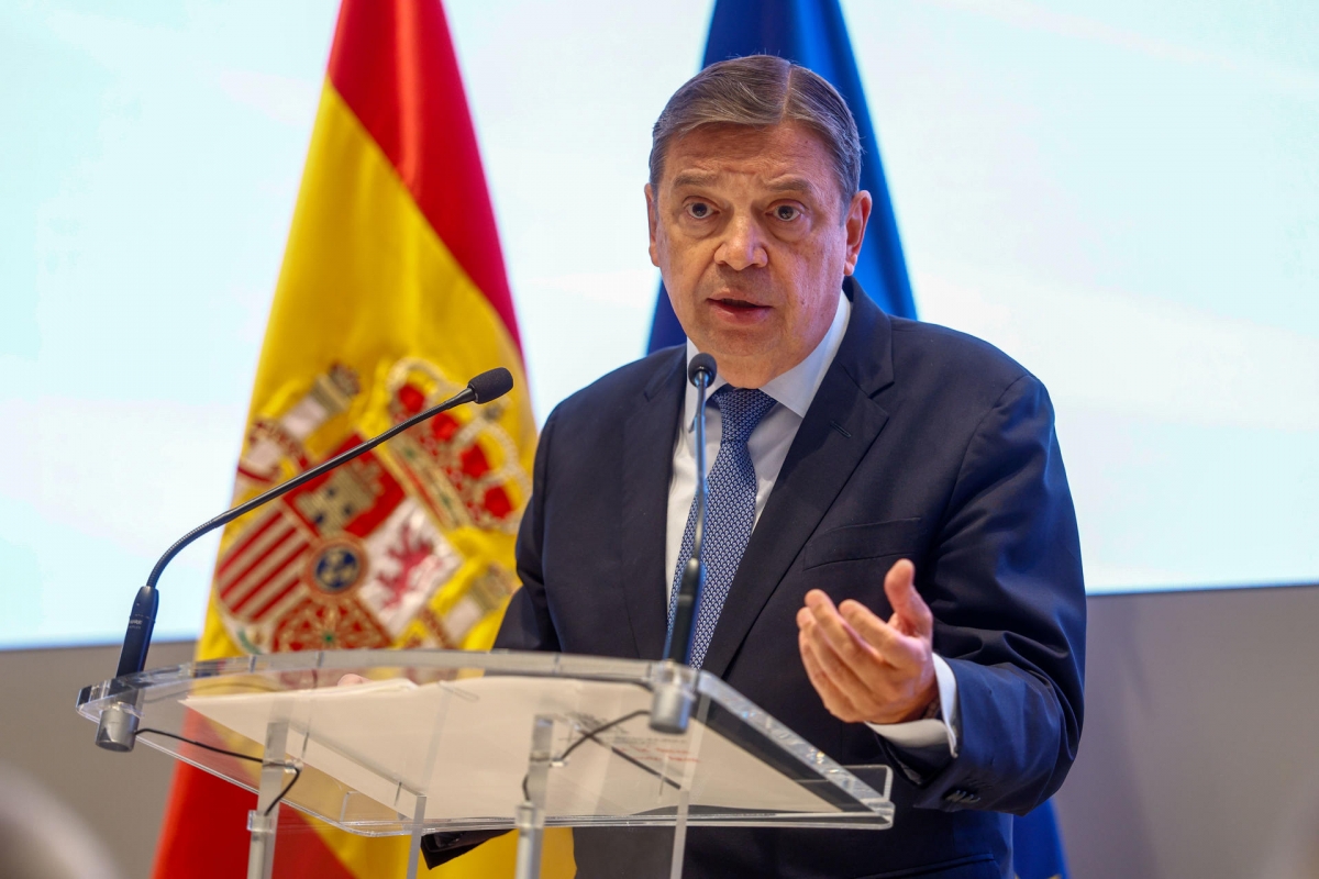 Planas pide al comisario Kadis más días de pesca para la flota española en el Mediterráneo