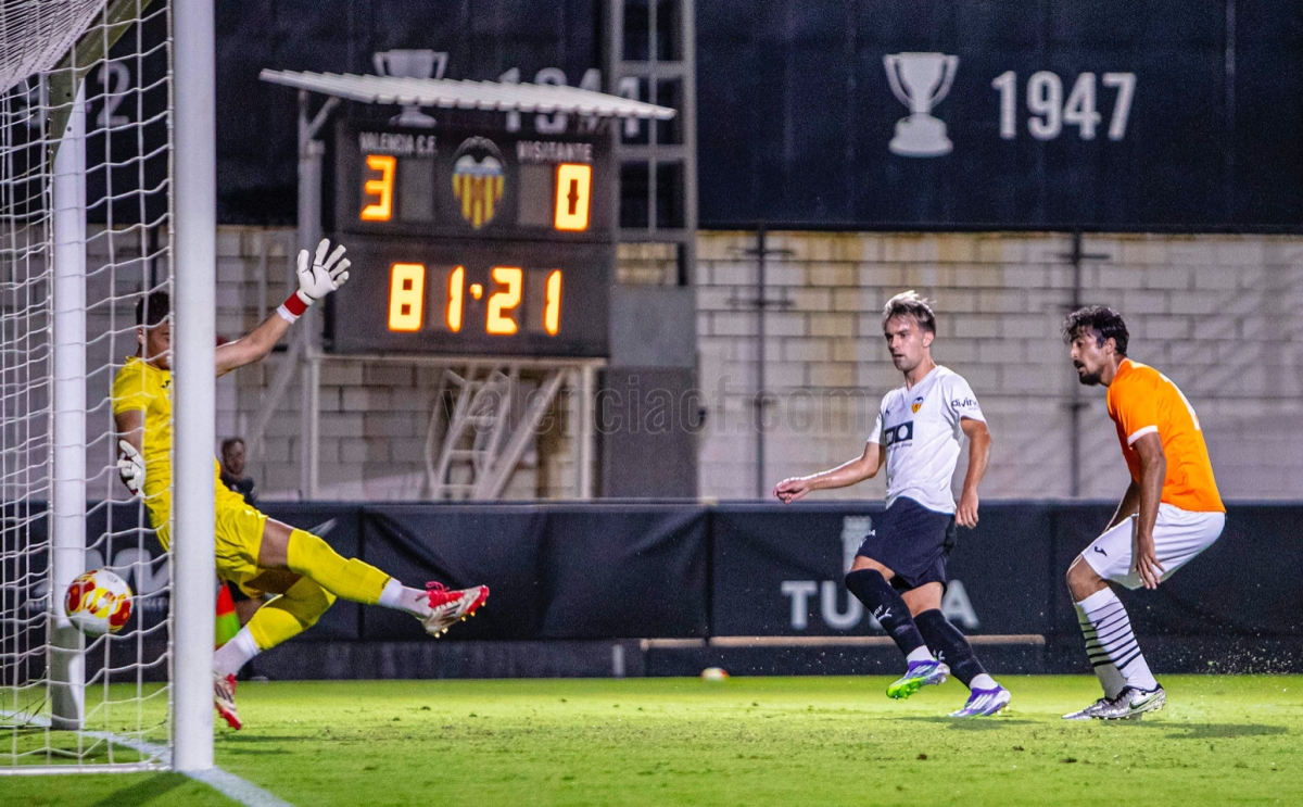 Derbi autonómico para el Valencia Mestalla en el estreno liguero