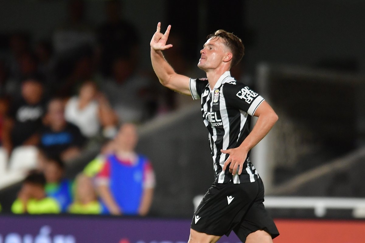 El Efesé venció por 3-2 al Atlético Madrileño. - Foto: FCC