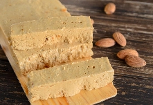 El sector del dulce "salva" la campaña navideña de los aranceles que afectan a la almendra