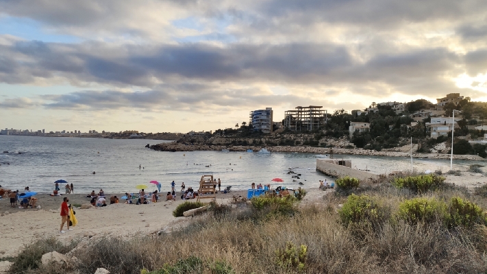 El Ministerio 'tumba' el proyecto de Costas para regenerar la Cala del Morro Blanc de El Campello