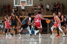 El UCAM CB se lleva el II Trofeo Costa Cálida con 32 puntos en el último cuarto