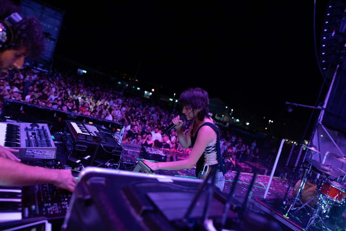 Todas las imágenes de una noche histórica en el B-Side: el festival molinense cumple 20 años a lo grande