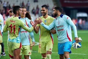 El valenciano Ferran Torres suma 22 goles y acecha el 'top 10' de goleadores con España