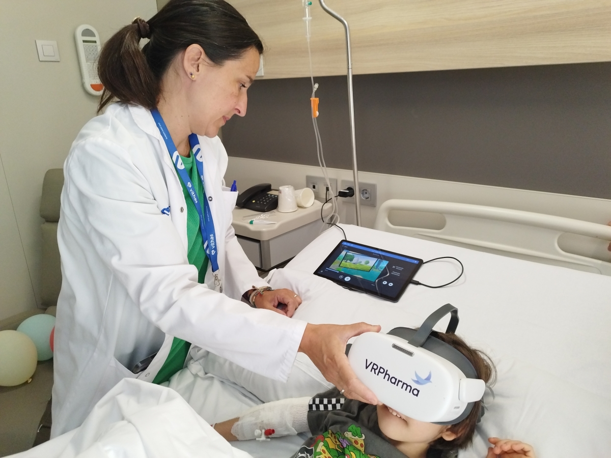 Vithas incorpora gafas de realidad virtual para disminuir el miedo en el paciente pediátrico