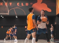 El regreso de los internacionales marca el inicio 'real' de la pretemporada 'taronja'