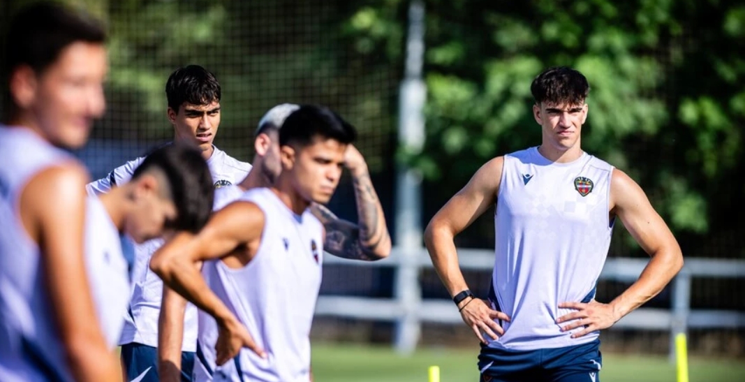 El Levante empieza a preparar el duelo ante el Betis todavía sin los lesionados
