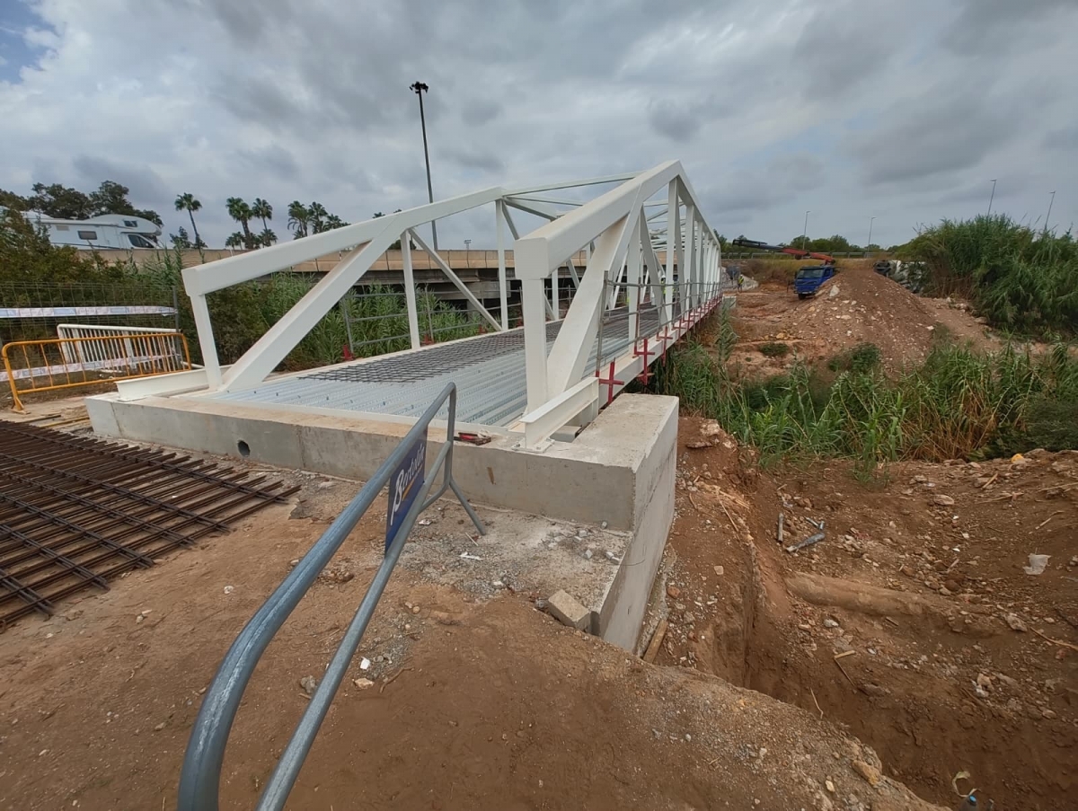 La Generalitat Valenciana ultima la construcción de la pasarela de Alcàsser tras elevar la cota para 