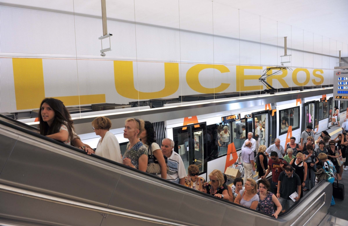 FGV inyecta 750.000 euros en el mantenimiento de ascensores y escaleras del Tram