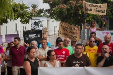 La 'vuelta al cole' en la zona Dana arranca con protestas por los retrasos, pero Rovira no ve la situación como "una tragedia"