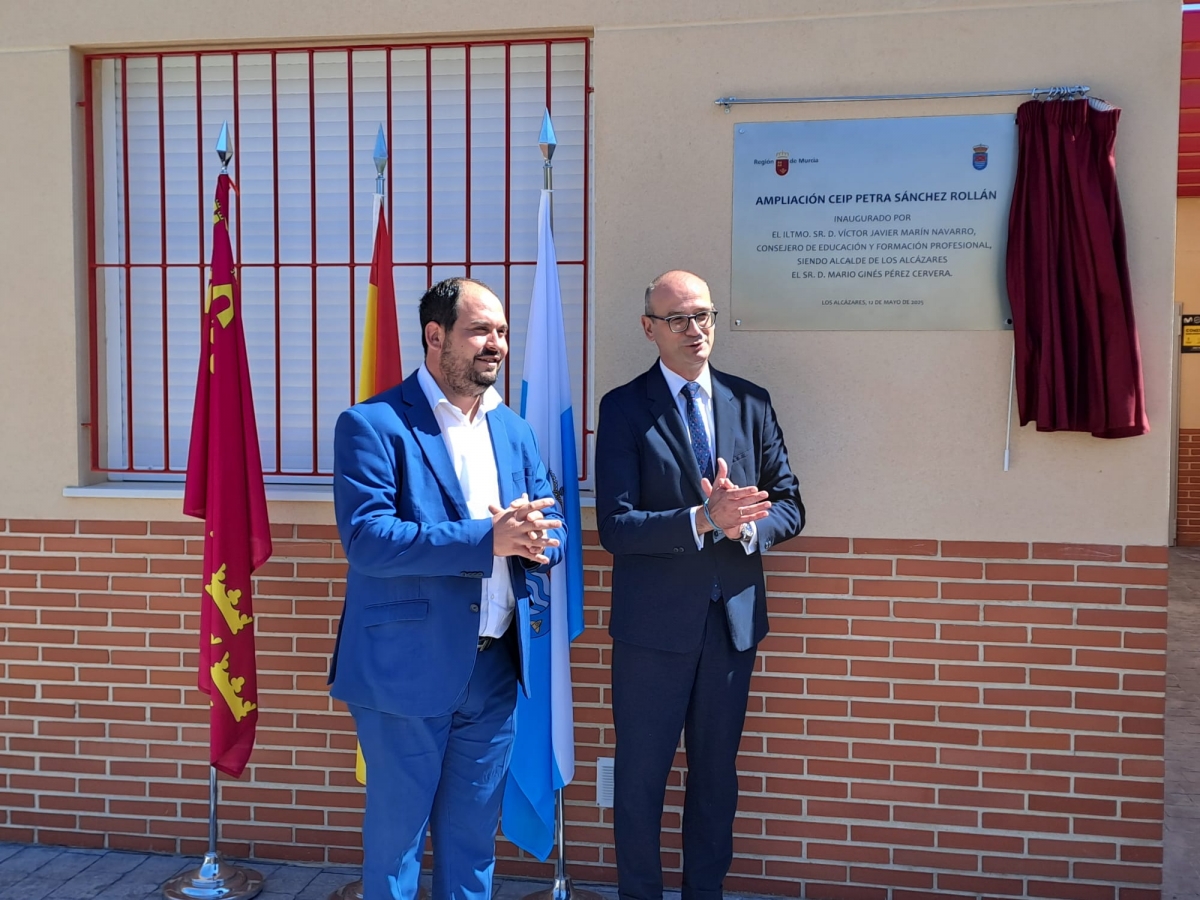 Los Alcázares inicia el curso escolar entre 