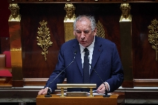 El Gobierno de Francia deberá dimitir tras perder la moción de confianza por 364 a 194 votos
