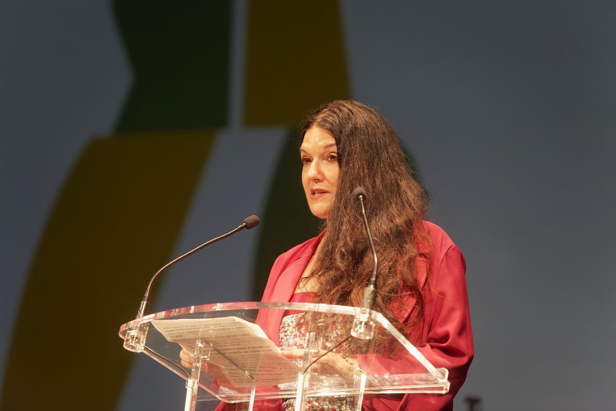 La ganadora del Premio Azorín 2025, Rosario Raro, se estrena en las 'Veladas literarias' de Maestral