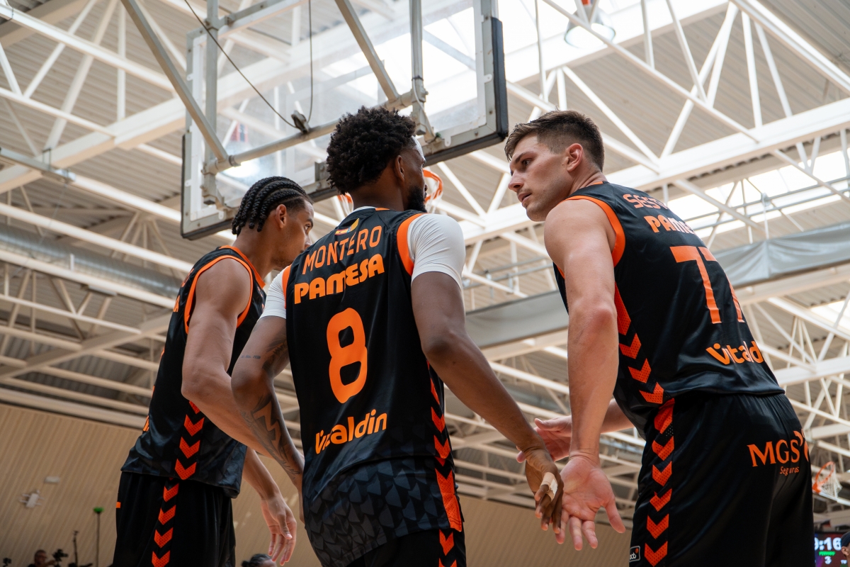 Valencia Basket afronta en Teruel su segundo test de pretemporada con la plantilla casi al completo