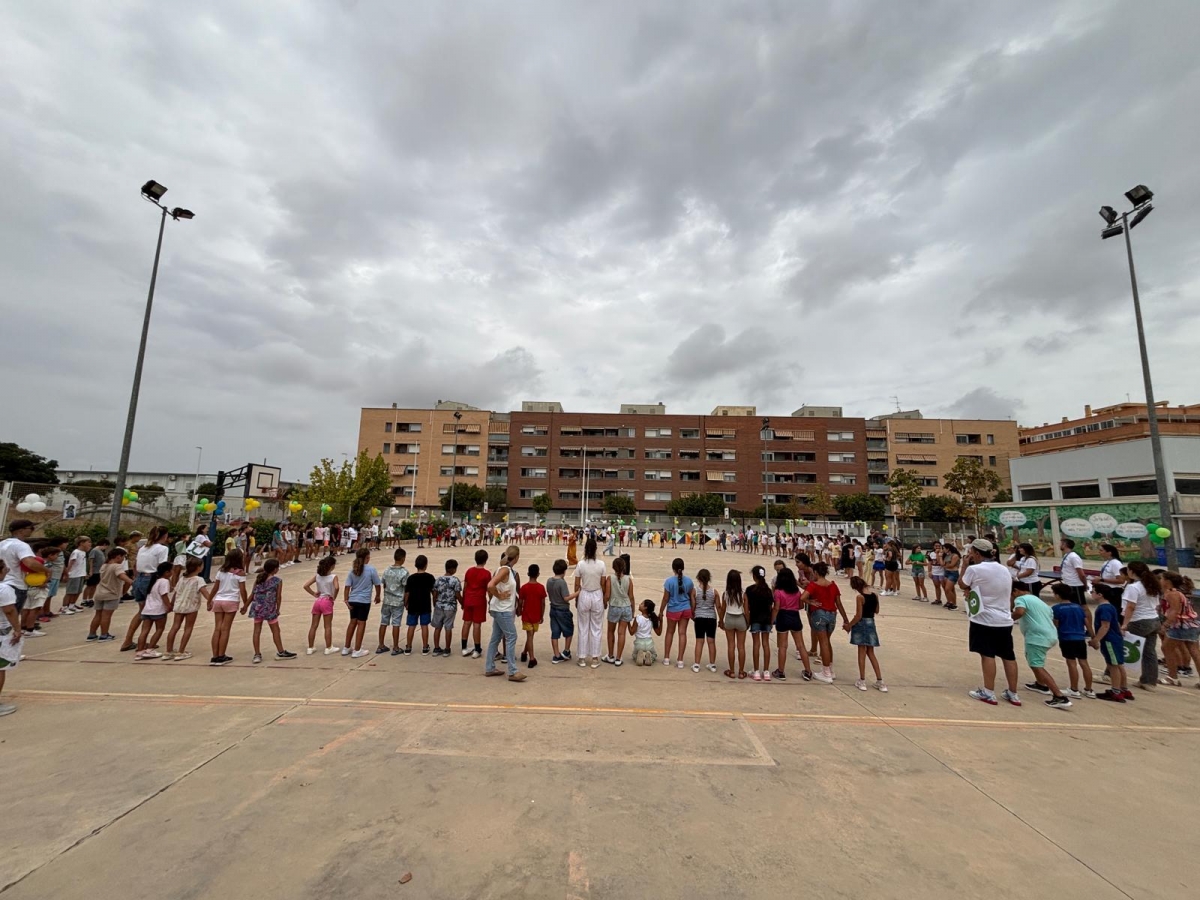 Catarroja celebra la reapertura del colegio Vil·la Romana con una fiesta infantil organizada por la Fundación Despierta Sonrisas