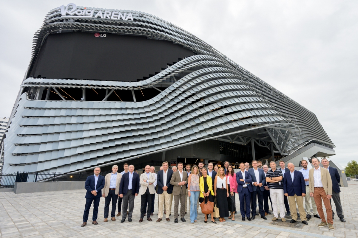 Visita al Roig Arena del consejo editorial de Ediciones Plaza y patrocinadores del 15 aniversario