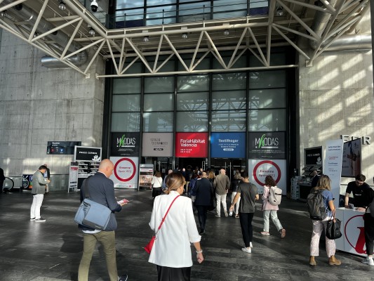 El Colegio Oficial de Agentes Comerciales, en Feria Hábitat Valencia