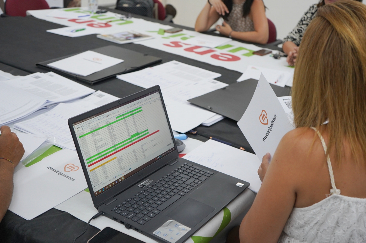 Ens Uneix aspira a aportar el 20% del total de firmes per a la ILP que reclama la reforma de la Llei Electoral Valenciana