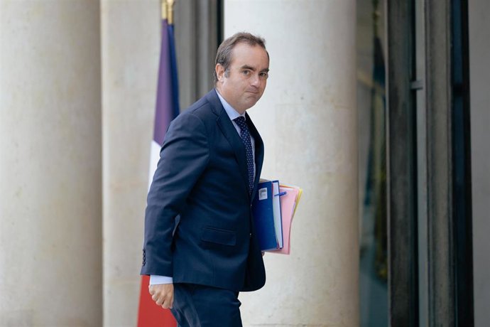 Macron nombra a Sébastien Lecornu nuevo primer ministro de Francia