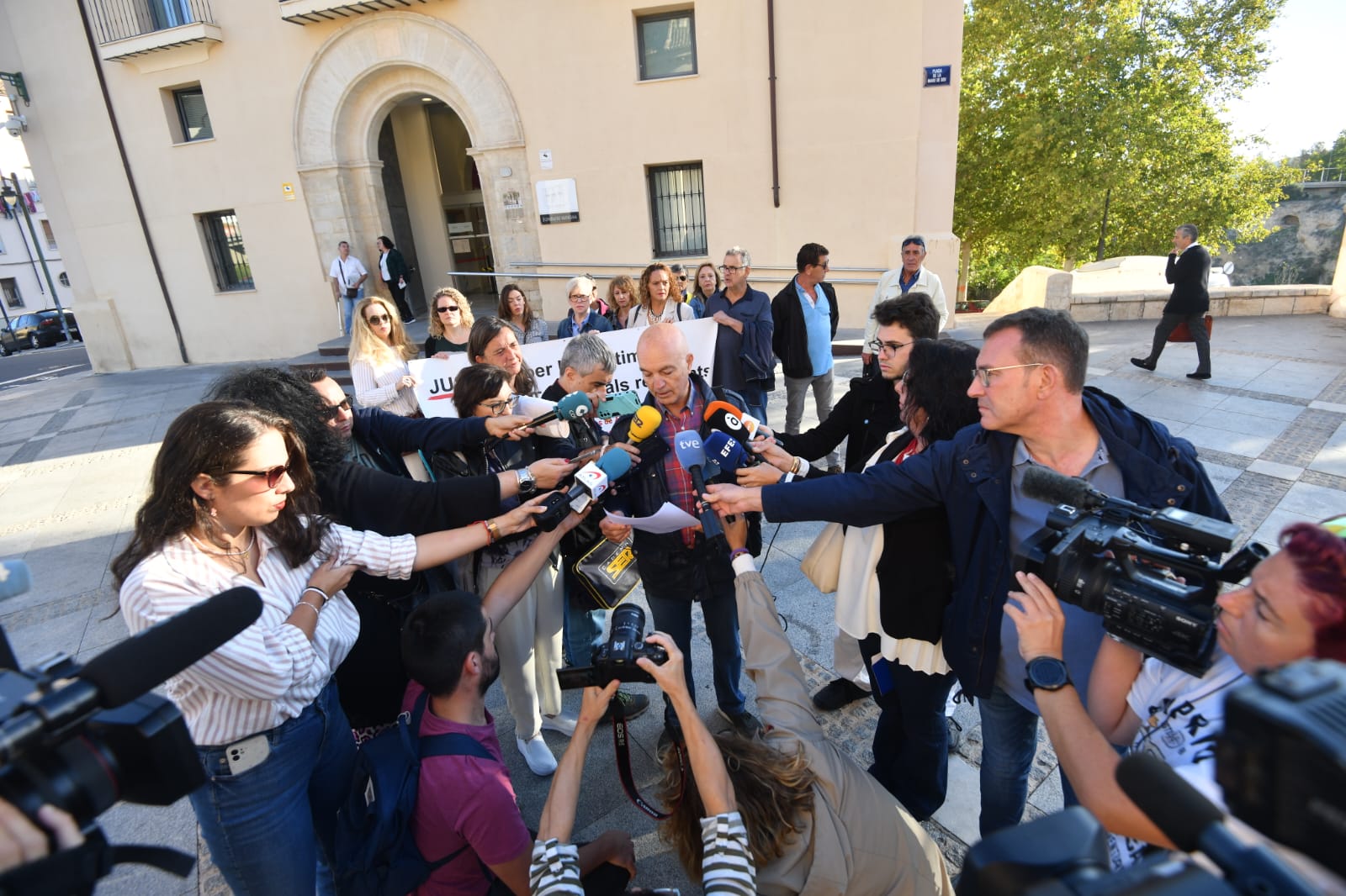 Que el juicio por las 74 muertes en Domus Vi de Alcoy sirva para que no se repita aquello, que se pudo evitar