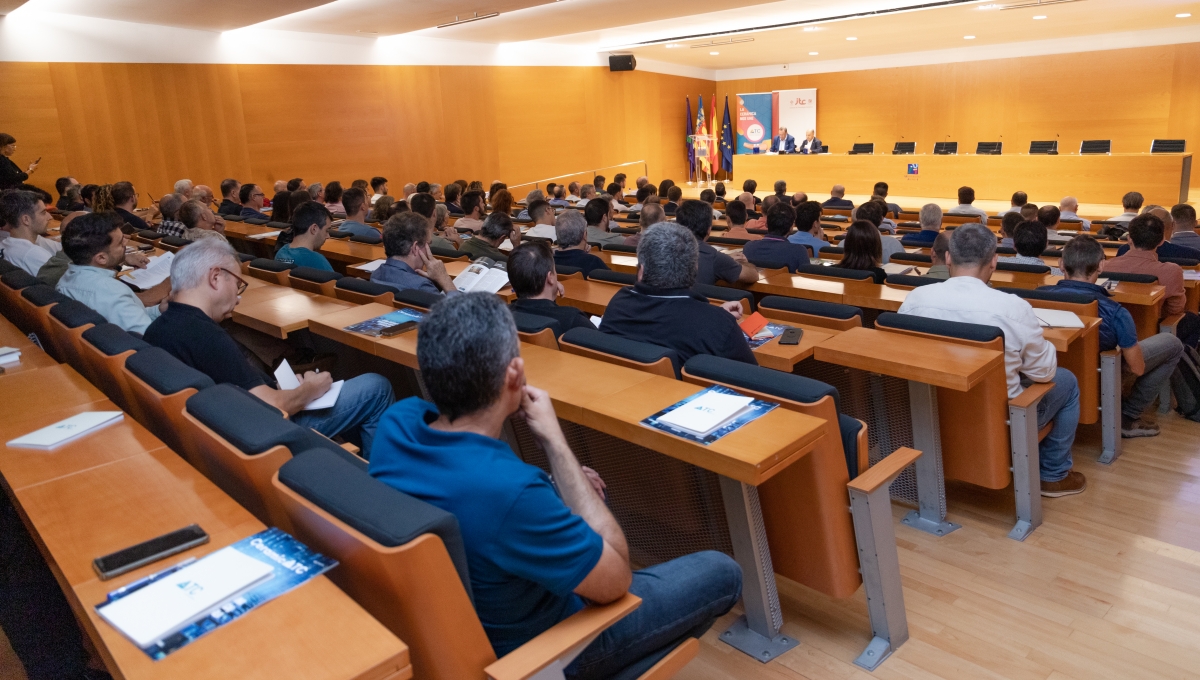Los técnicos cerámicos ponen el foco con una jornada en la acumulación energética y la electrificación