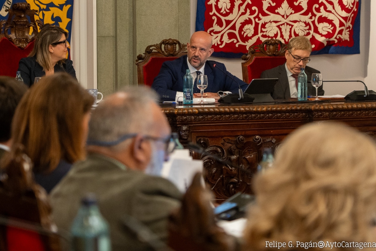 La oposición habla de 