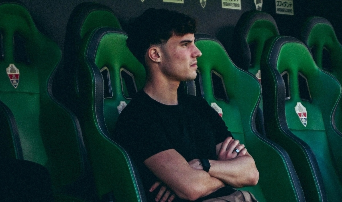 Yago Santiago, futbolista del Elche CF - Foto: PLAZA