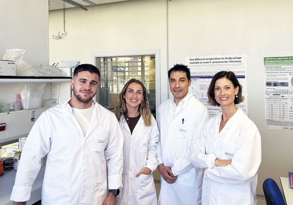 Una paciente con fibrosis quística supera con terapia de fagos el rechazo agudo de su trasplante pulmonar