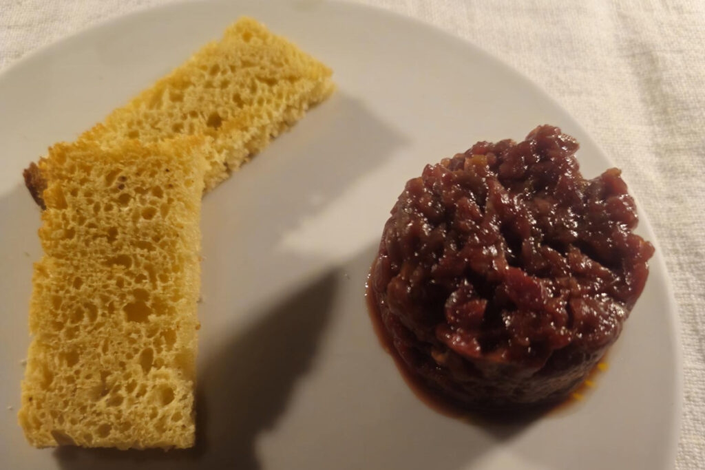 Steak Tartare.