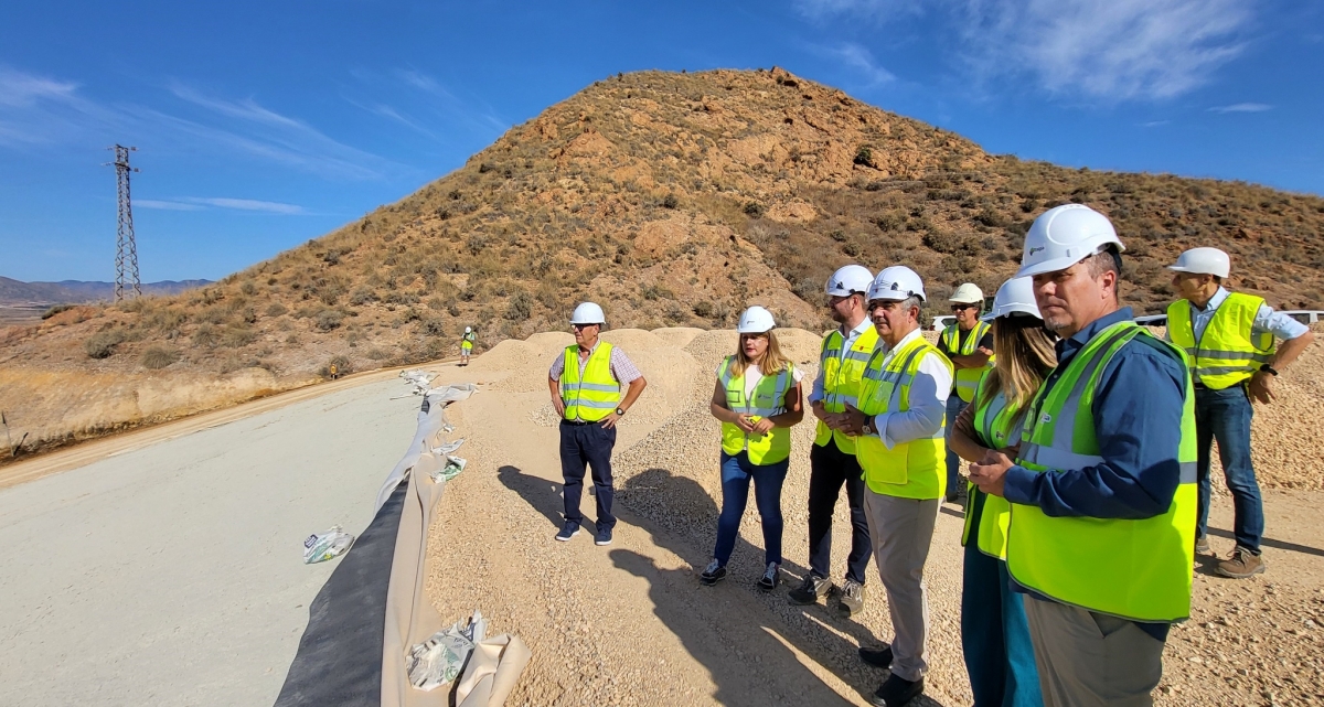 La restauración ambiental del depósito minero San Cristóbal I en Mazarrón alcanza el 70% de ejecución y afronta su sellado