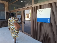 Una sala limitada, un acceso con biombo y sin zona de prensa: la mediática causa de la Dana vuelve a Catarroja