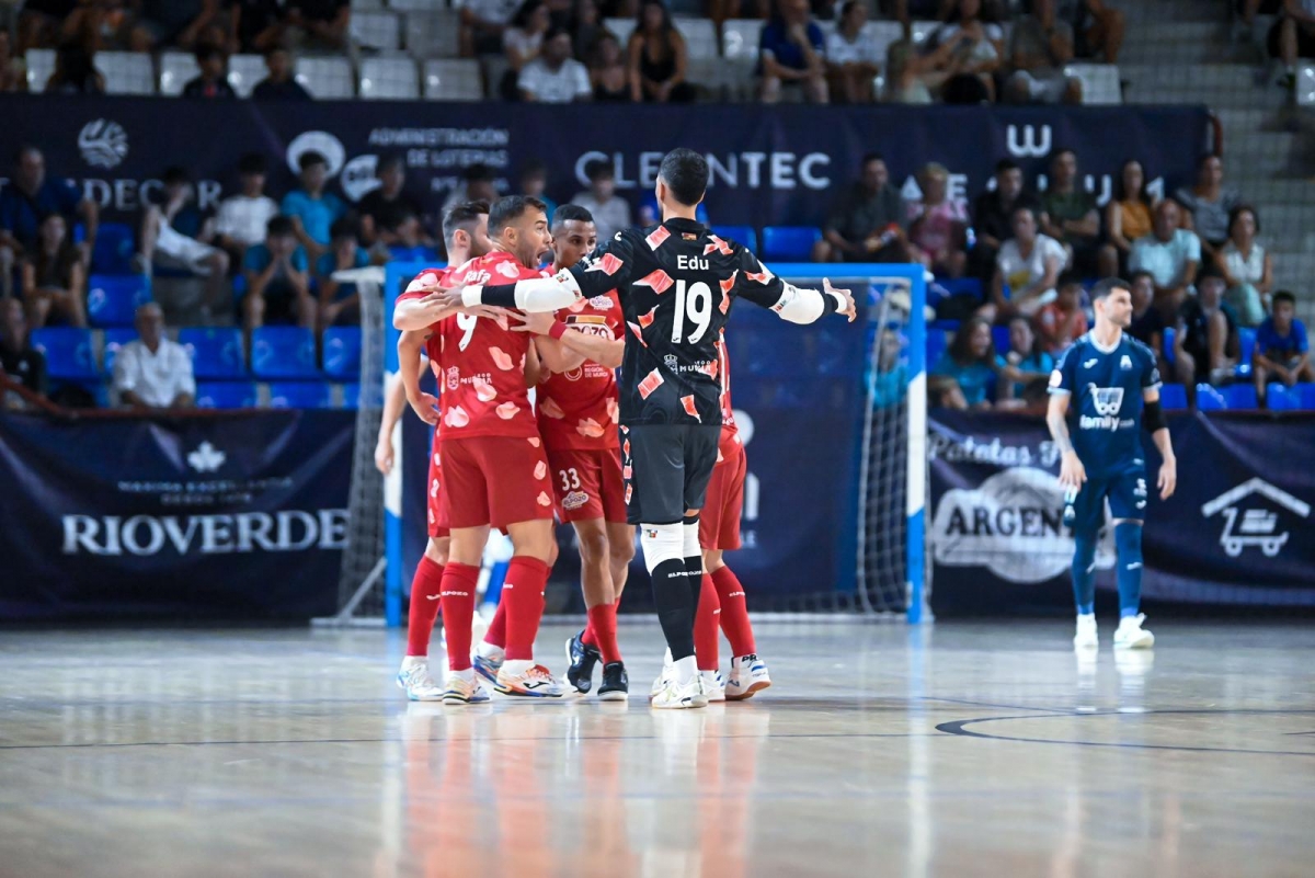 ElPozo endereza el rumbo ganando en Alzira con goles de Rafa Santos, Álex García y Dener Rodrigo