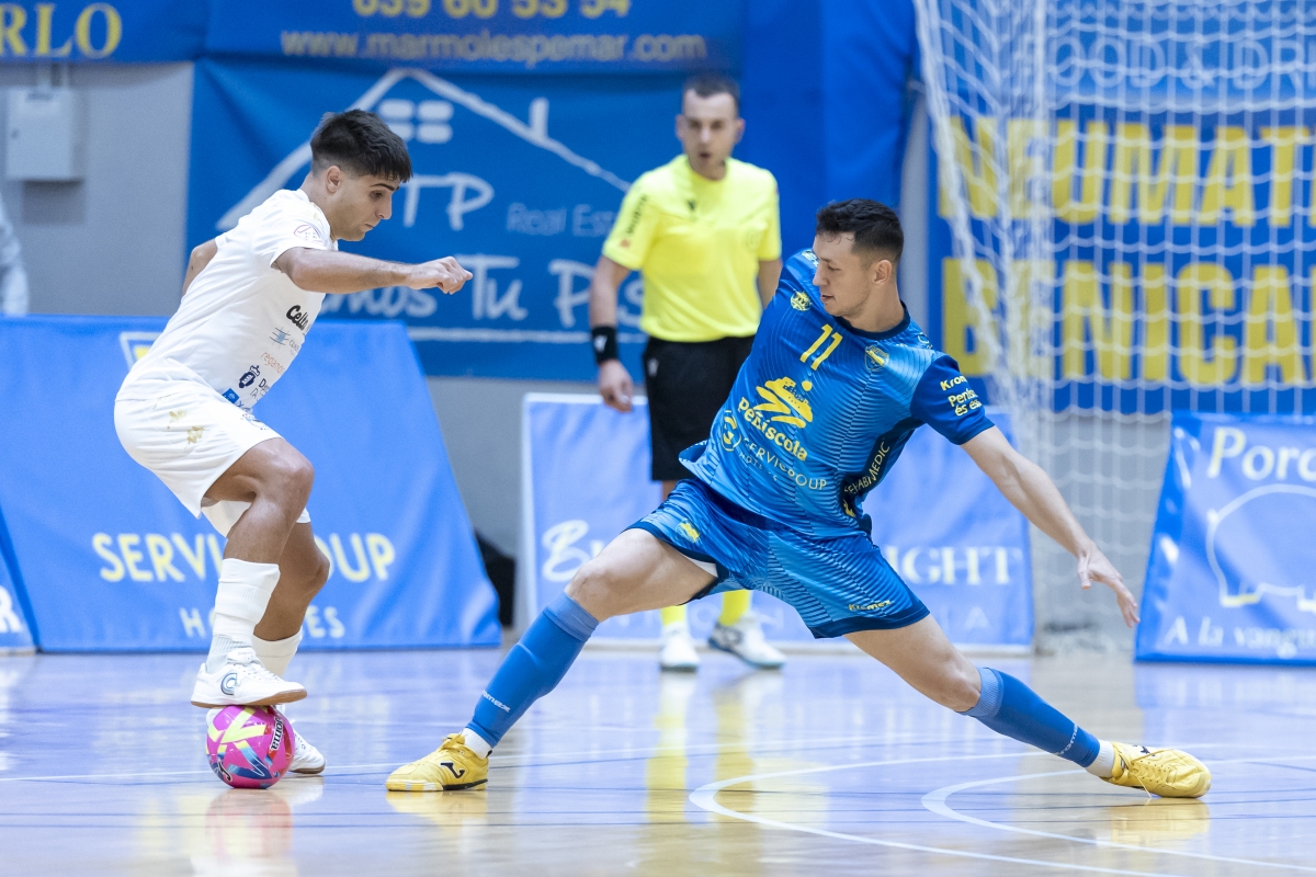 El Servigroup Peñíscola sigue sin estrenar su casillero de victorias y cae en casa ante el Ferrol 