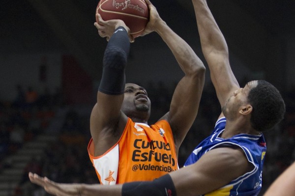 Romain Sato: “No debemos pensar más allá del partido de Murcia”