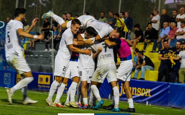 El UCAM CF vence en Orihuela por 0-1 y ya es tercero en el grupo 2 de la Segunda RFEF 