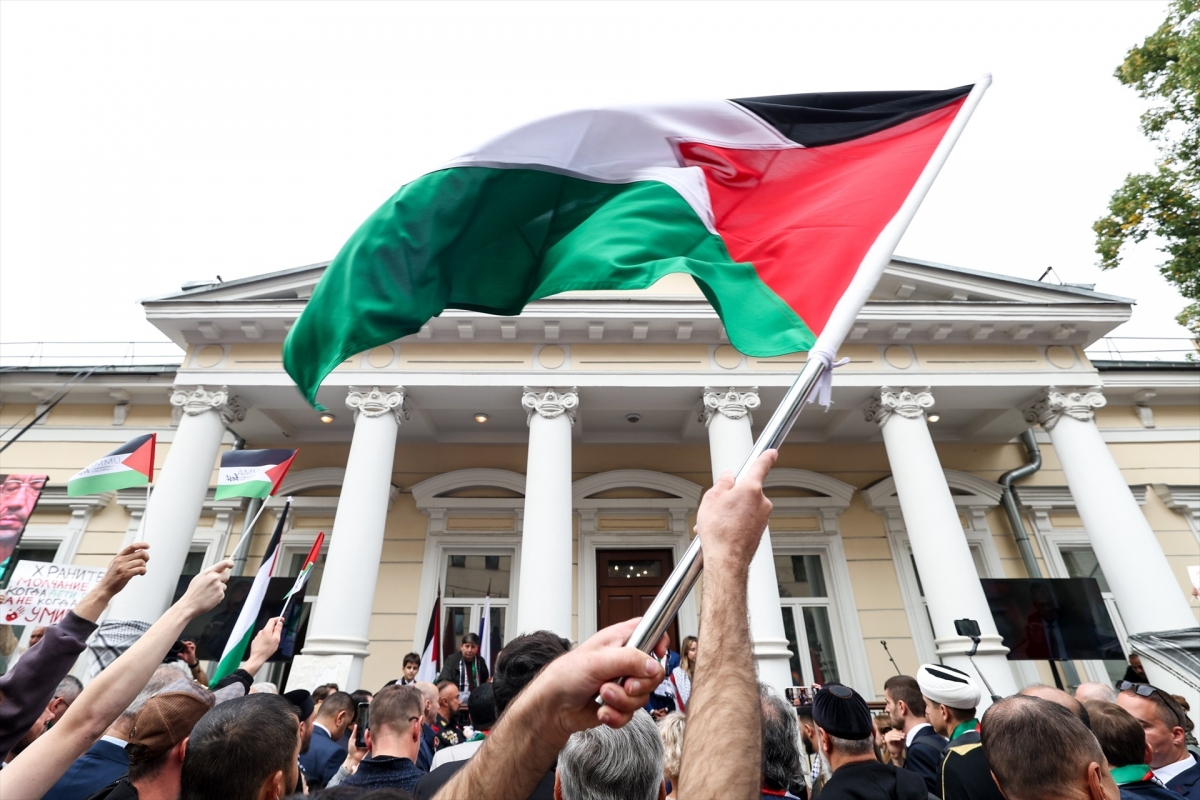 Trabajadores de la UV y UPV inician un encierro por Palestina: 