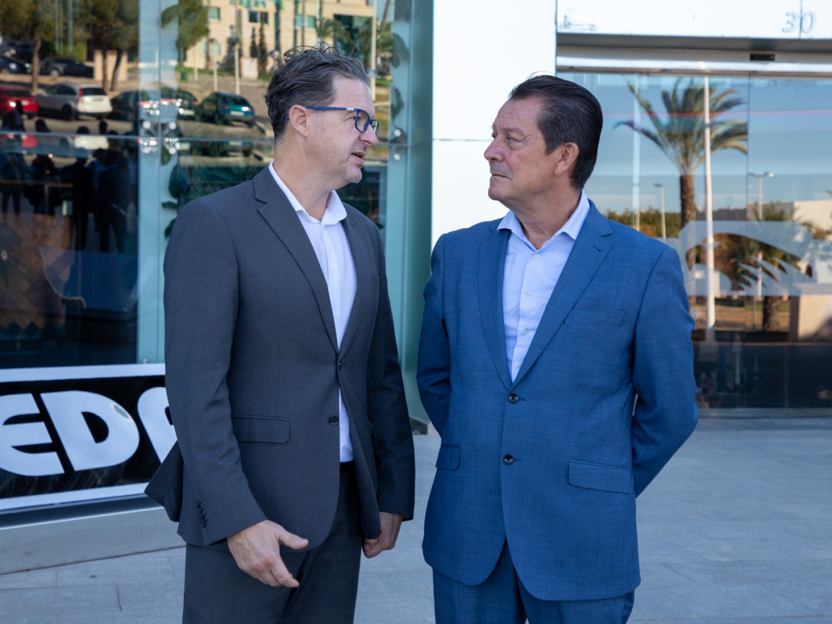 Jornada de la CEV en Elche, en imágenes: 'Radiografía de la IT en España'