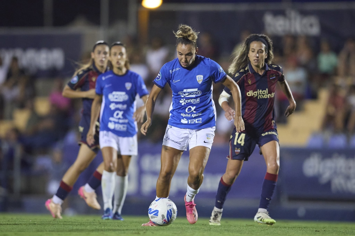 El Alhama recibe al Granada en su primer partido en Lorca tras sus visitas al Barça y el Levante