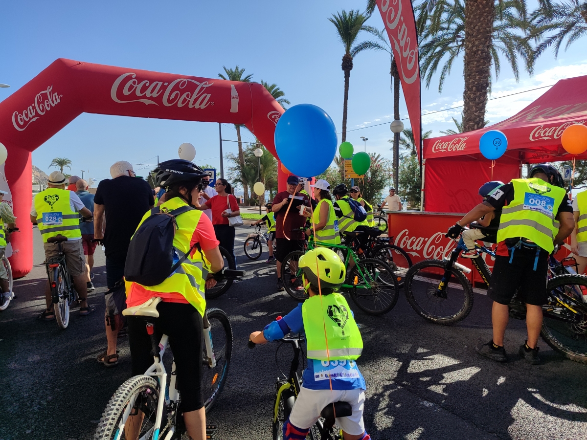 Alicante impulsa la movilidad sostenible con talleres, rutas y ciclovía familiar