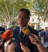 El consejero Ortuño cree que Bolaños "tiene muy poca credibilidad" porque "ataca a los jueces"