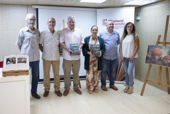 'Bolets del massís de Penyagolosa', la publicación que ensalza la riqueza micológica del 'Gigante de Piedra'