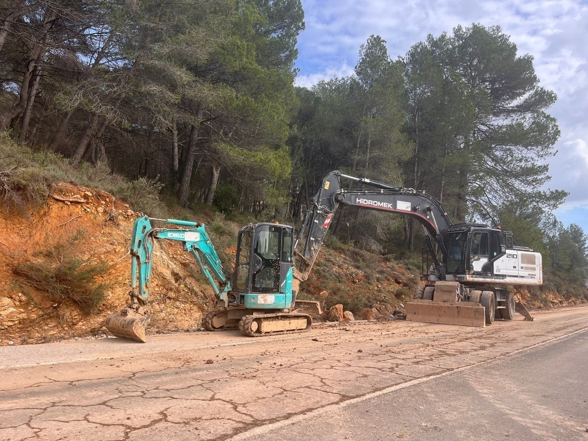 Finaliza la reconstrucción de la carretera N-3 en Siete Aguas y Buñol, dañada por la dana
