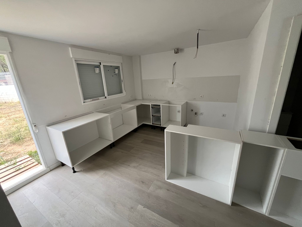 Una vivienda de la fase uno, cuatro meses después de la fecha de entrada.