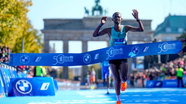 El etíope Milkesa Mengesha conquista la 50ª edición del maratón de Berlín