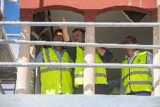Otra visita de Mazón a Elche: evita plazos del Tram, Hort del Gat para final de año, y polémica con el PSOE