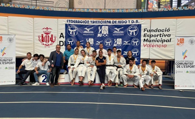 La Comunidad Valenciana conquista la Super Copa de España en el Velódromo Luis Puig

