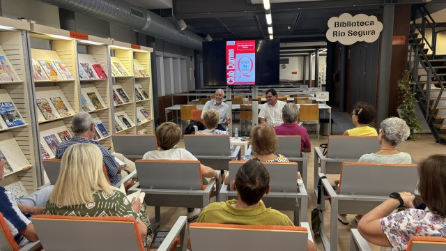Regresan los 18 clubes de lectura de Murcia tras el verano: La Alberca se deleitará con Tolkien