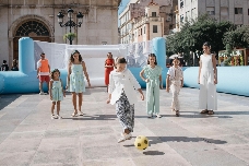 Pintacaras, hinchables o conciertos: el centro de Castelló vive la primera jornada del Street Park
