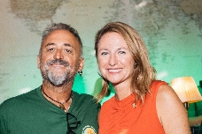 Una ecléctica propuesta de ocio en Castelló: 'La Paquita Cósmica' abre sus puertas en la ciudad