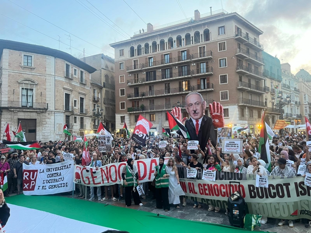 Una manifestación en València pide el embargo 
